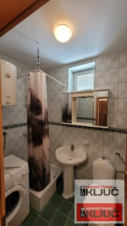 Garsonjera 26 m², Bulevar Oslobođenja, Novi Sad, 3. sprat 9