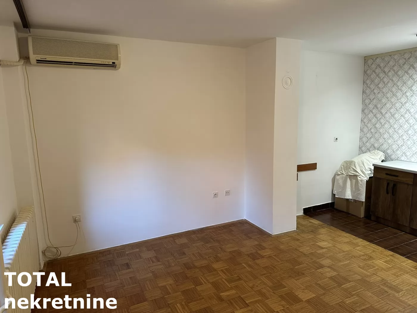 Stan,NOVI SAD,NOVO NASELJE ŠONSI,kv: 27.00, € 81000, ID: 1102878 4