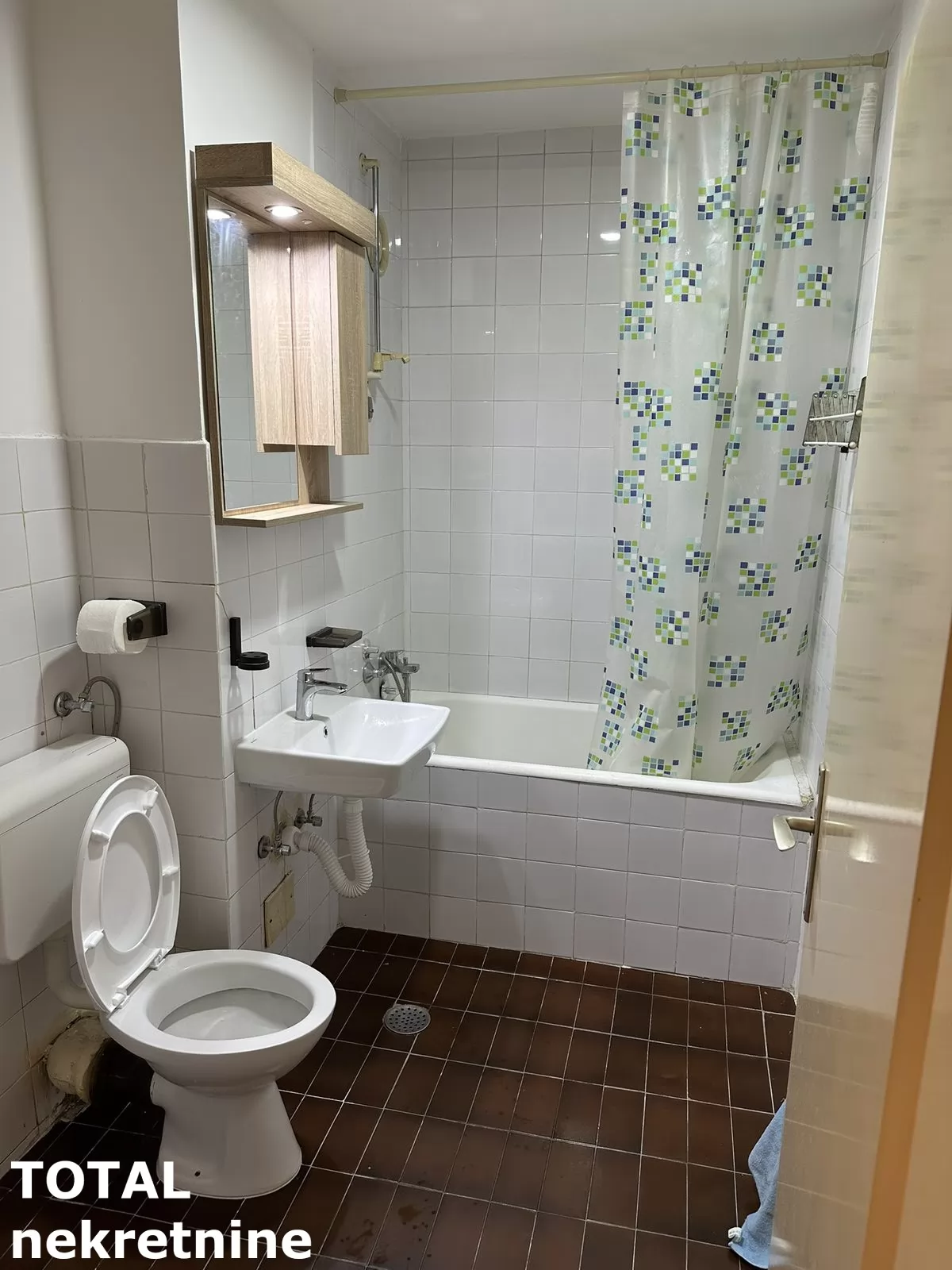 Stan,NOVI SAD,NOVO NASELJE ŠONSI,kv: 27.00, € 81000, ID: 1102878 8