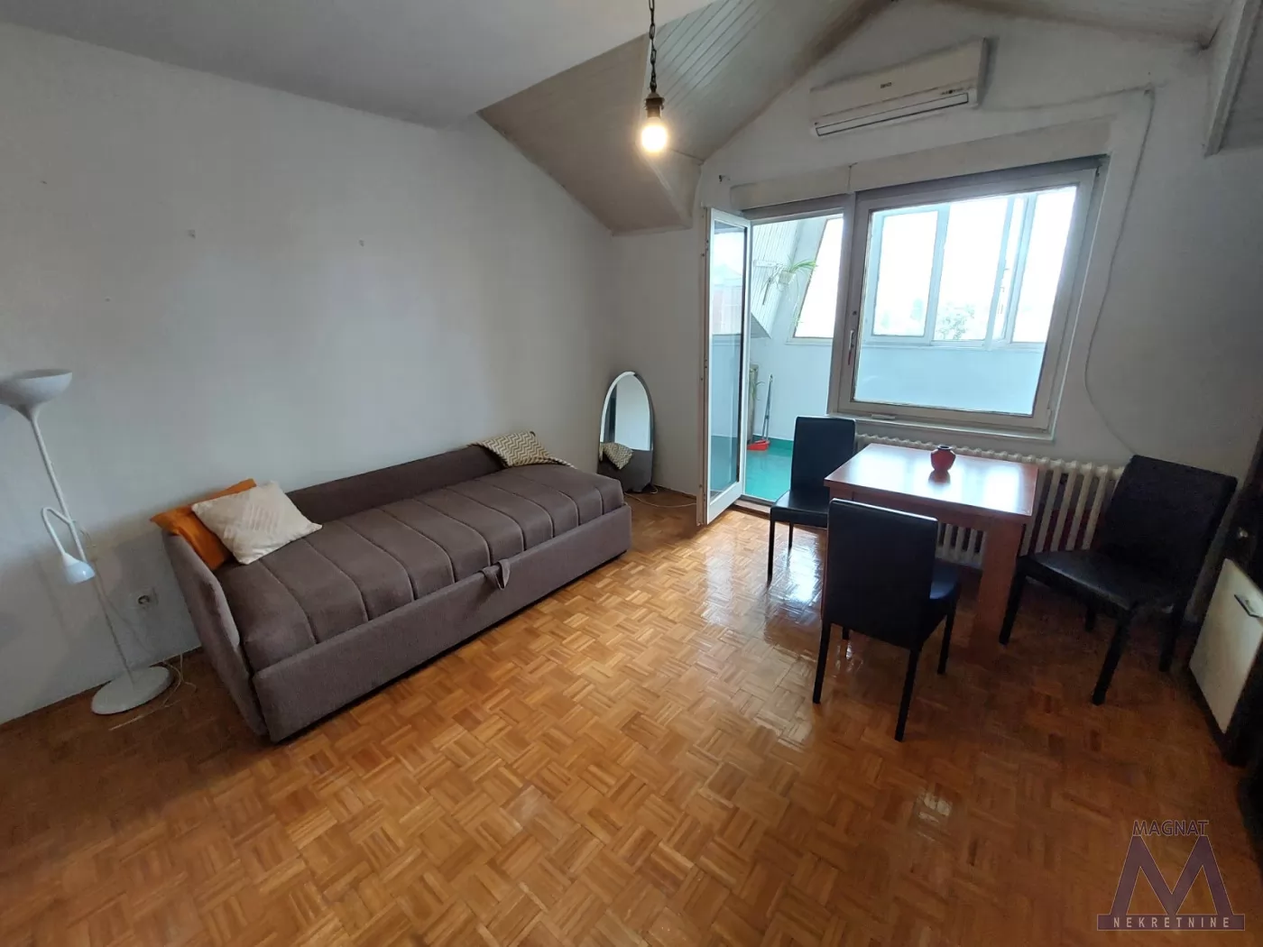 Stan,NOVI SAD,NOVO NASELJE,kv: 100, € 400, ID: 9101970 2