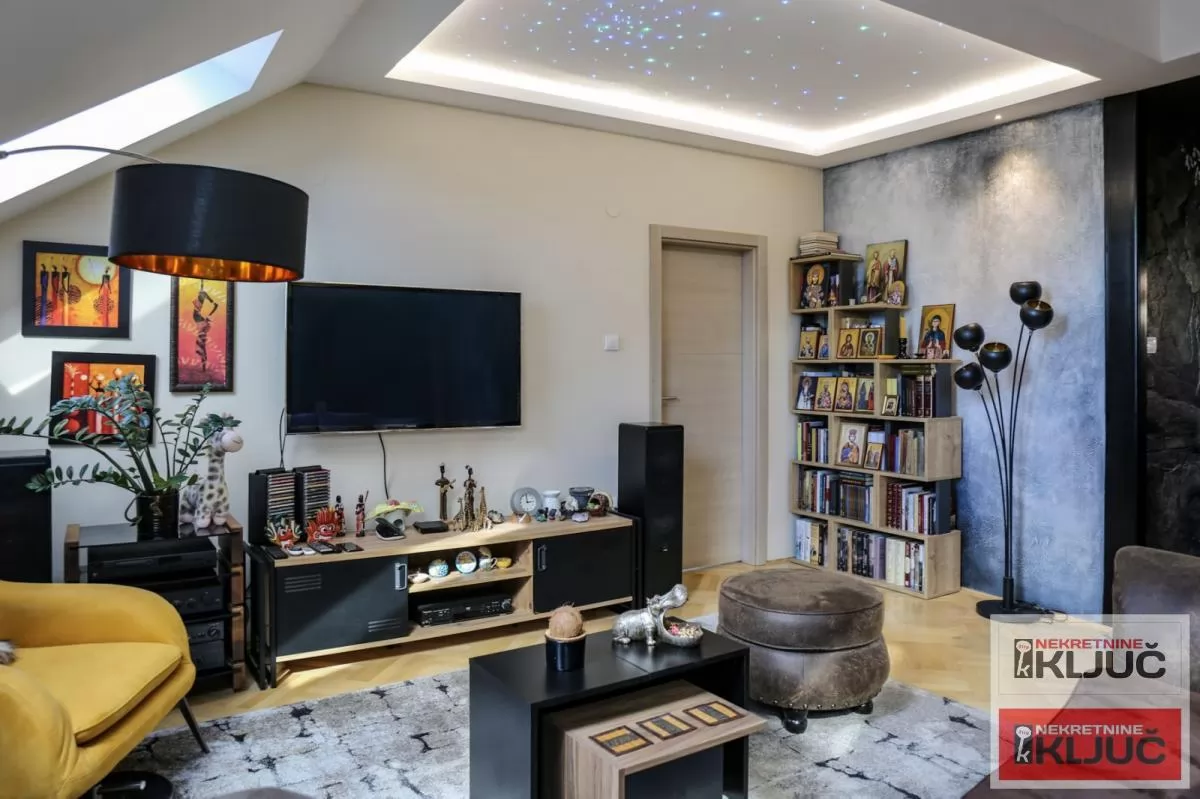 STROGI CENTAR, 69m2, Dvosoban može Trosoban, Namešten, Moderan 2
