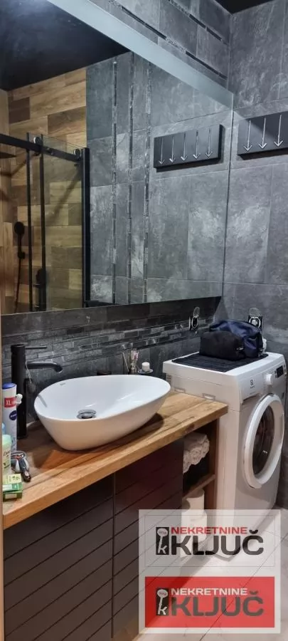 STROGI CENTAR, 69m2, Dvosoban može Trosoban, Namešten, Moderan 22