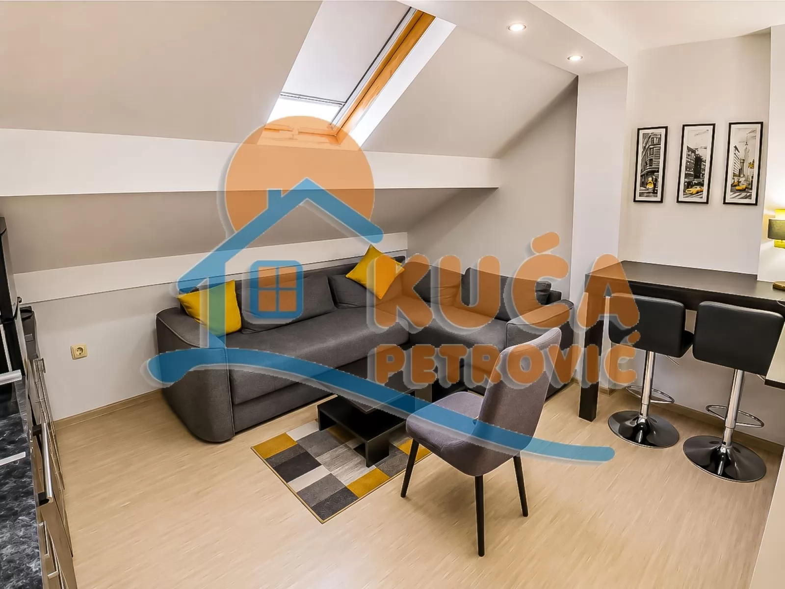 Trosoban stan, 72 m2, Medijana, Rentgenova ID: p-016981 1