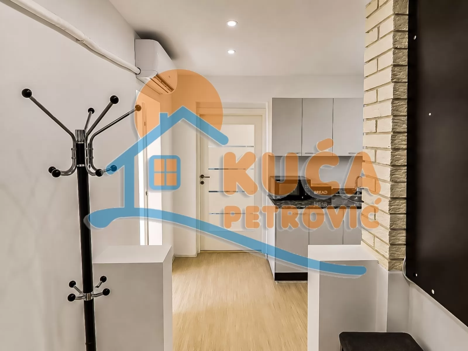Trosoban stan, 72 m2, Medijana, Rentgenova ID: p-016981 6