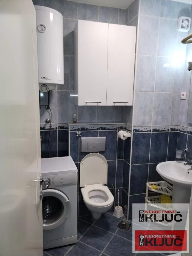 Bulevar oslobodjenja,22 m2,garsonjera,nameštena 4