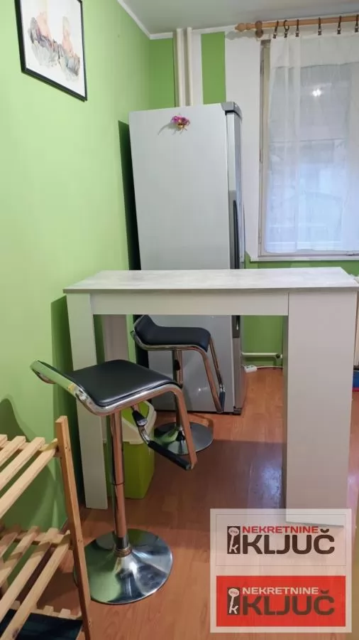 DETELINARA, 47m2, Dvosoban, 1. sprat,polunamešten 6