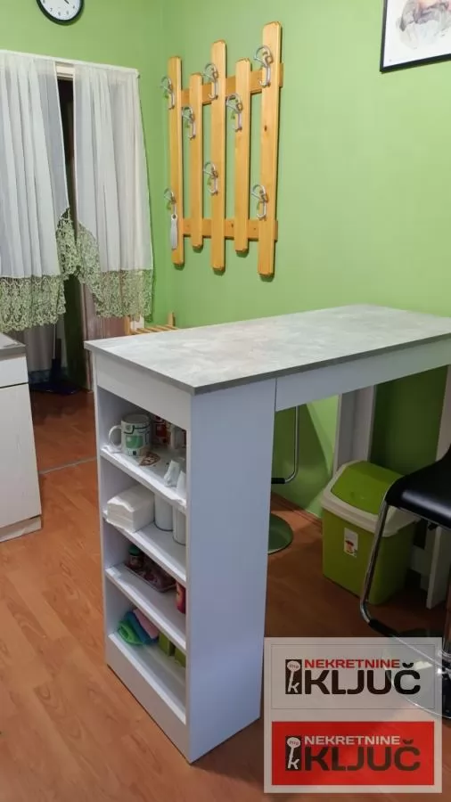 DETELINARA, 47m2, Dvosoban, 1. sprat,polunamešten 7