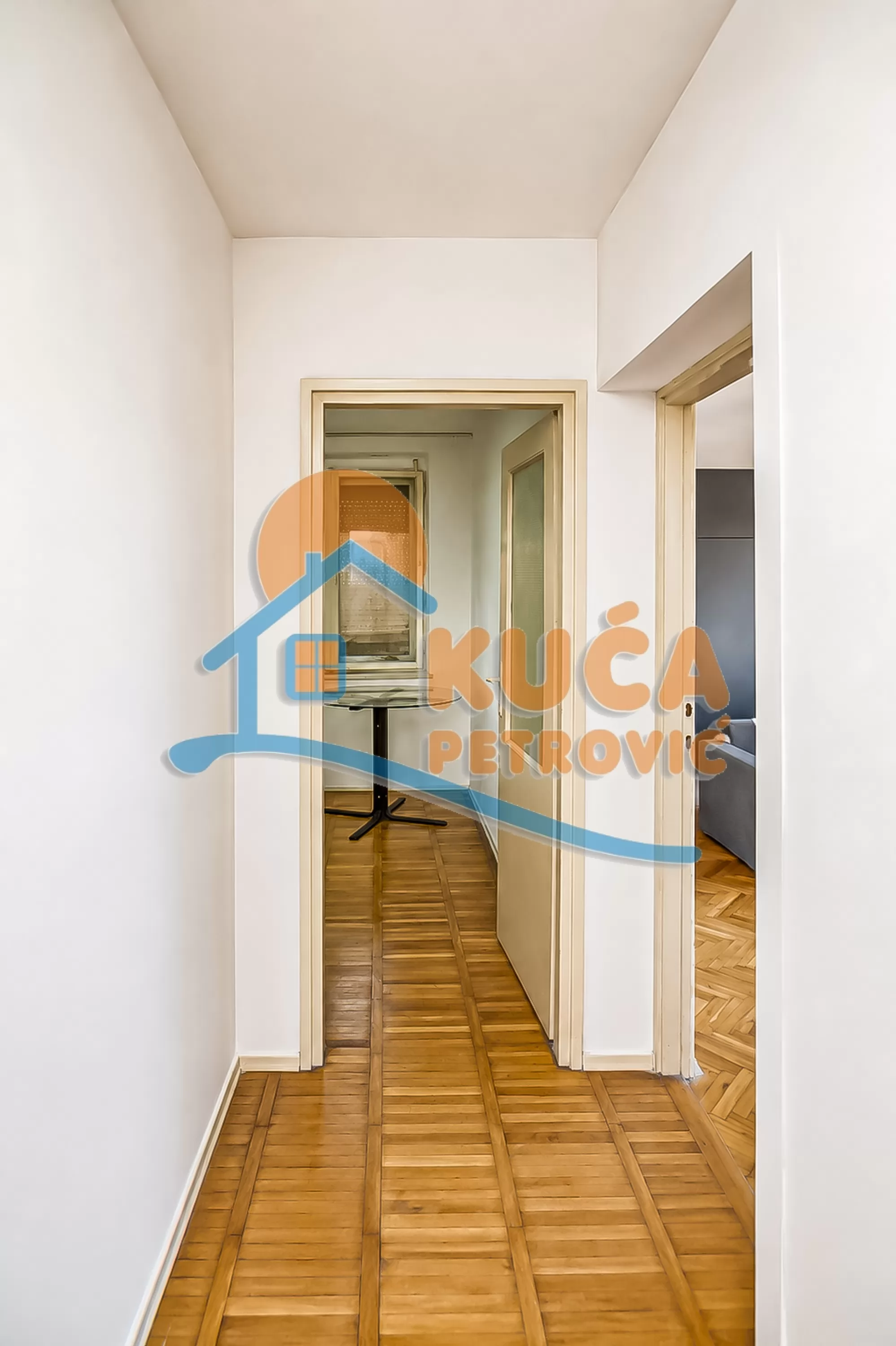 Dvosoban stan, 48 m2, Čair, Cara Dušana ID: p-016983 8