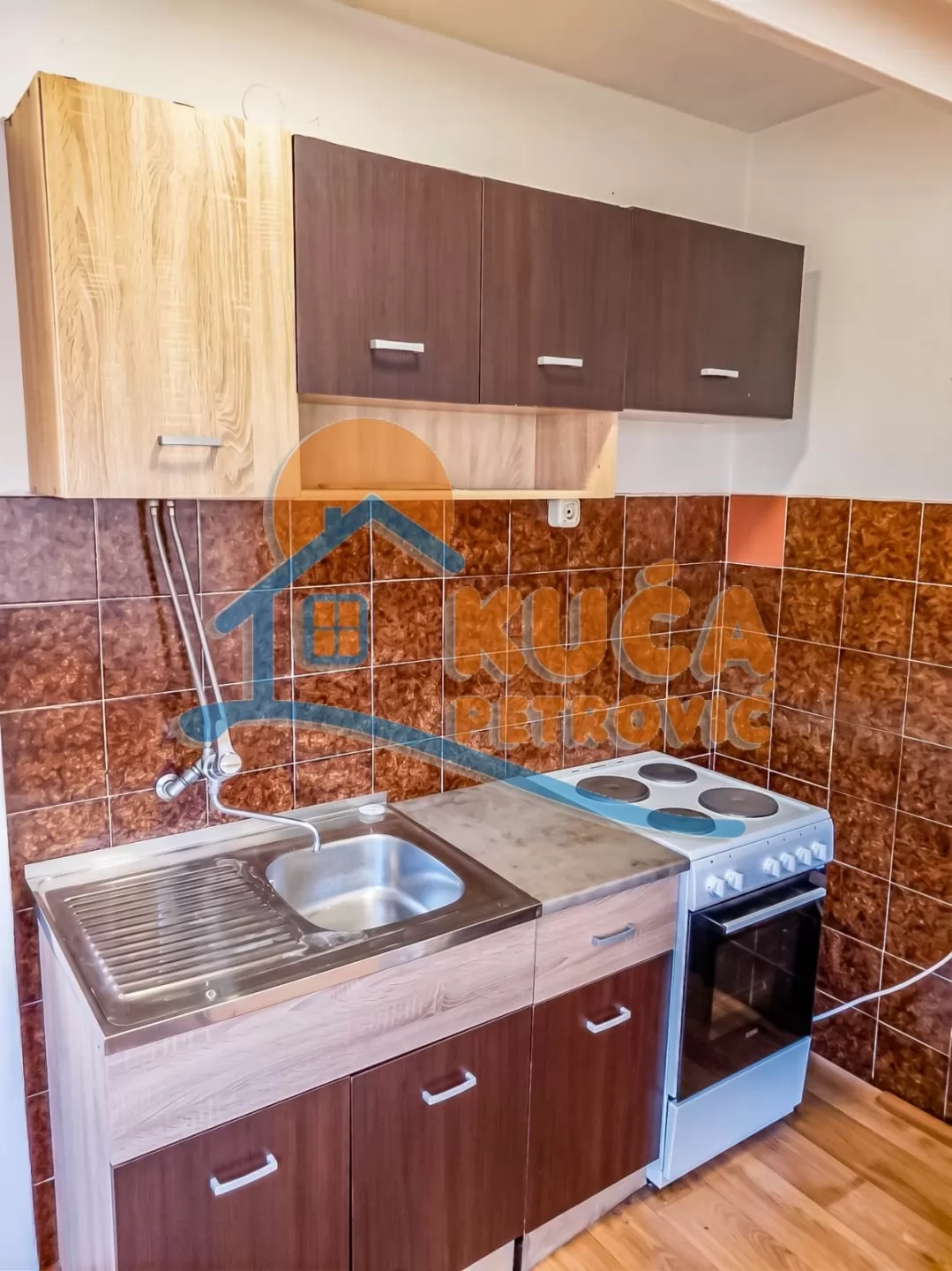 Jednosoban stan, 45 m2, Crveni Pevac, Dragiše Cvetkovića ID: i-016968 8