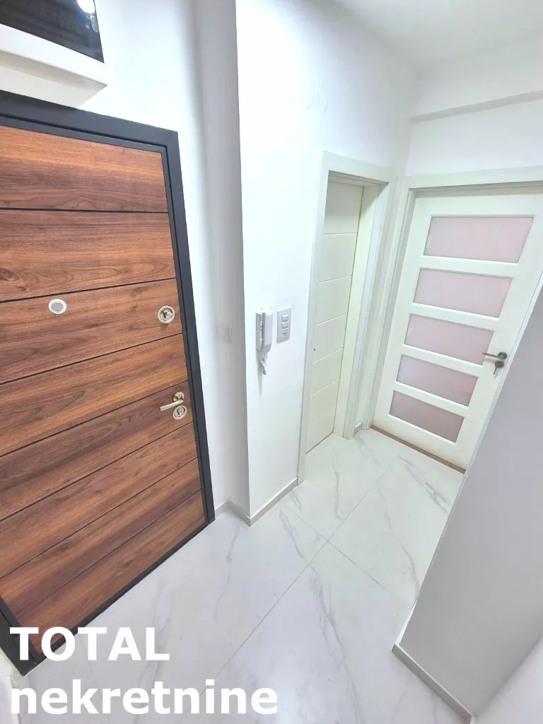 Stan,NOVI SAD,SAJAM,kv: 40.00, € 136000, ID: 1102808 11
