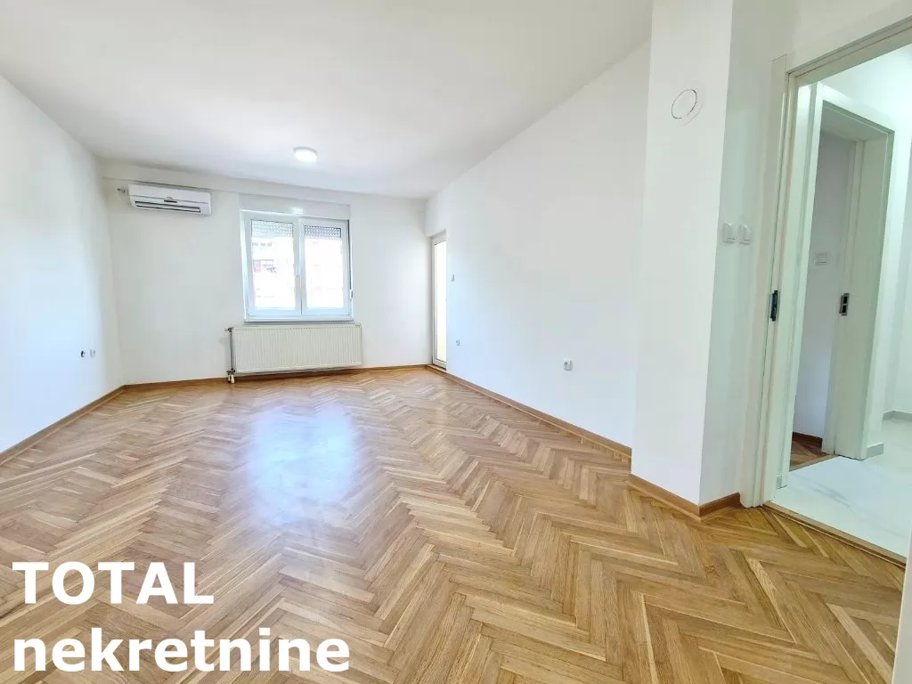 Stan,NOVI SAD,SAJAM,kv: 40.00, € 136000, ID: 1102808 5