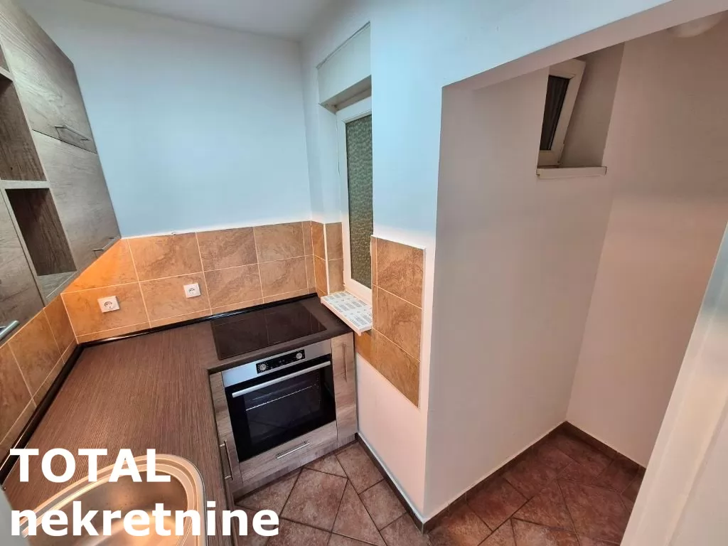 Stan,NOVI SAD,SAJAM,kv: 40.00, € 136000, ID: 1102808 8