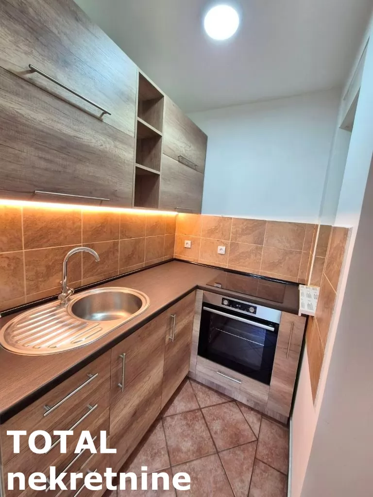 Stan,NOVI SAD,SAJAM,kv: 40.00, € 136000, ID: 1102808 9