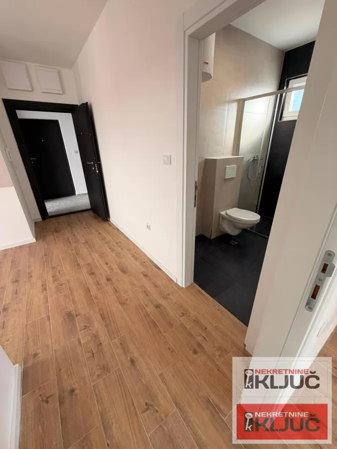 KOD NAJLON PIJACE, 37m2, Jednoiposoban, Parking 6