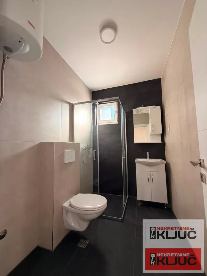 KOD NAJLON PIJACE, 37m2, Jednoiposoban, Parking 7