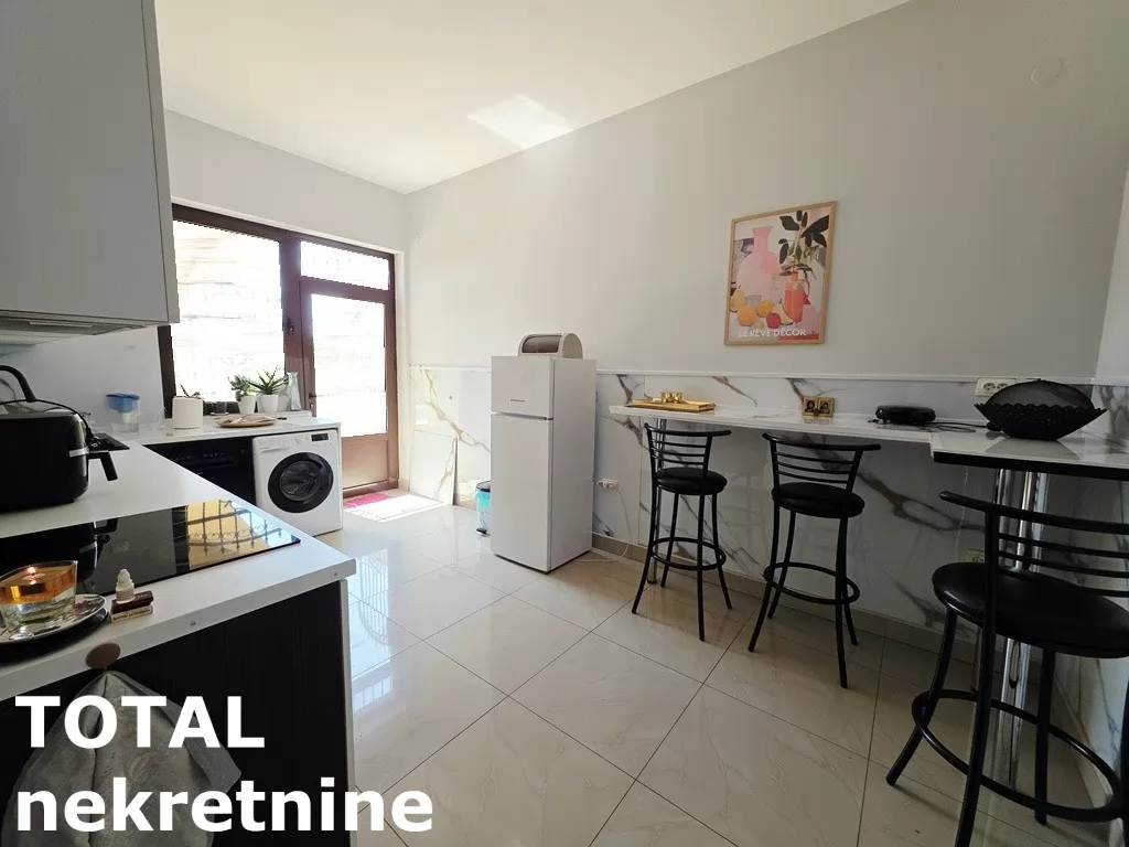 Kuca,NOVI SAD,LIPOV GAJ,kv: 357.00, € 370000, ID: 3091614 11