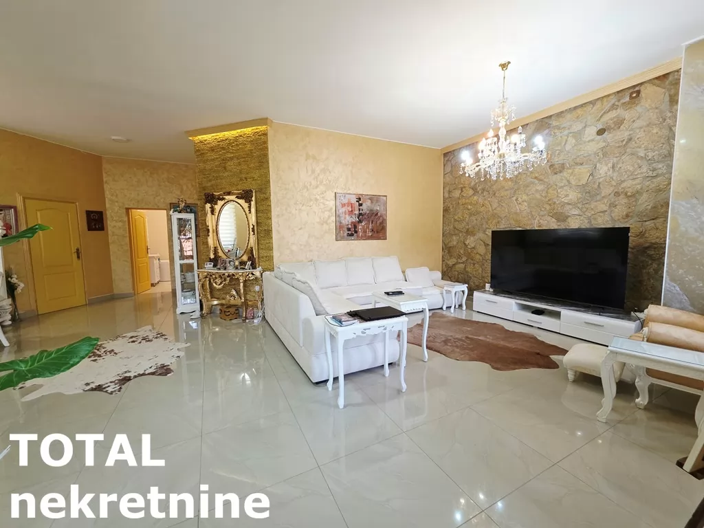 Kuca,NOVI SAD,LIPOV GAJ,kv: 357.00, € 370000, ID: 3091614 5