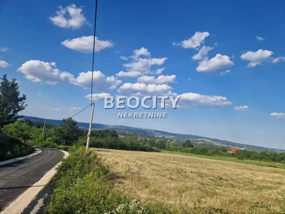 Plac, Amerić, Višanska ID: 134137 2