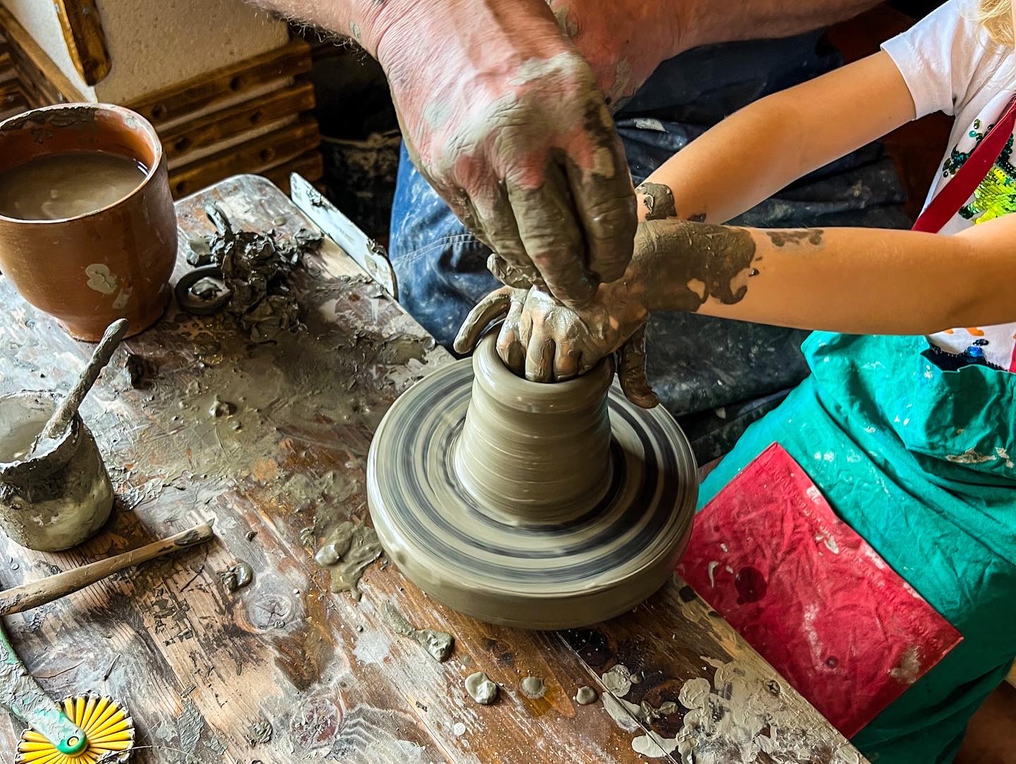 5F012AE6-F6AA-4BB1-A24C-8AD78F60D7B9