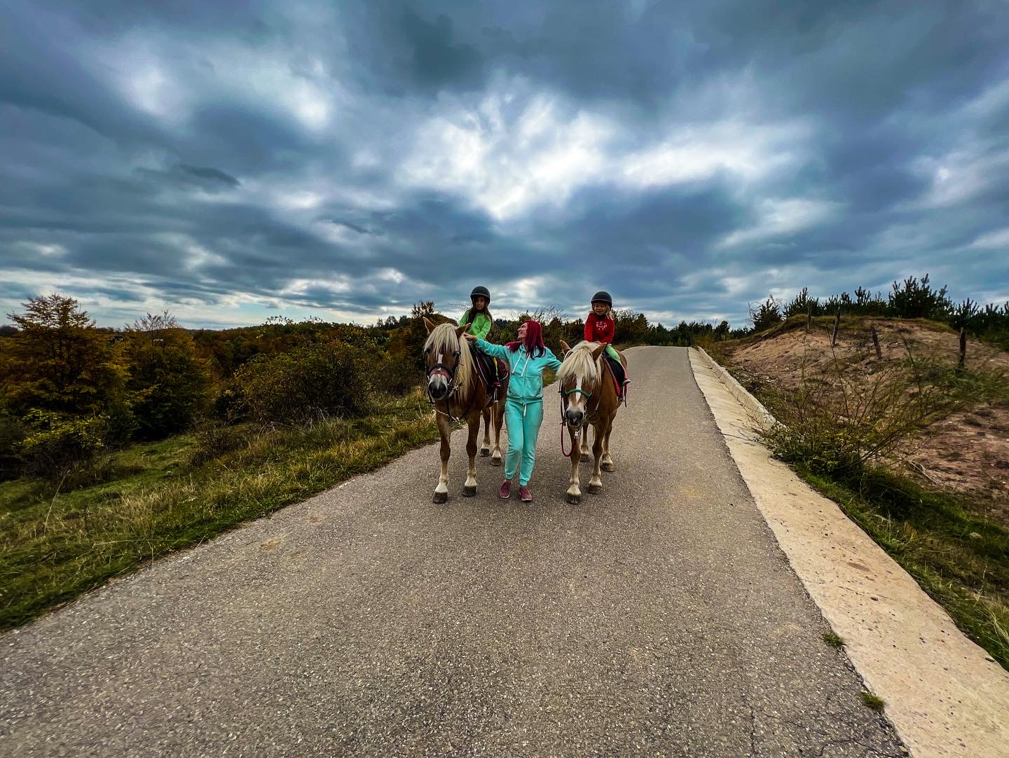 666C02E6-5DDC-46C5-8CE1-990729AE3C57