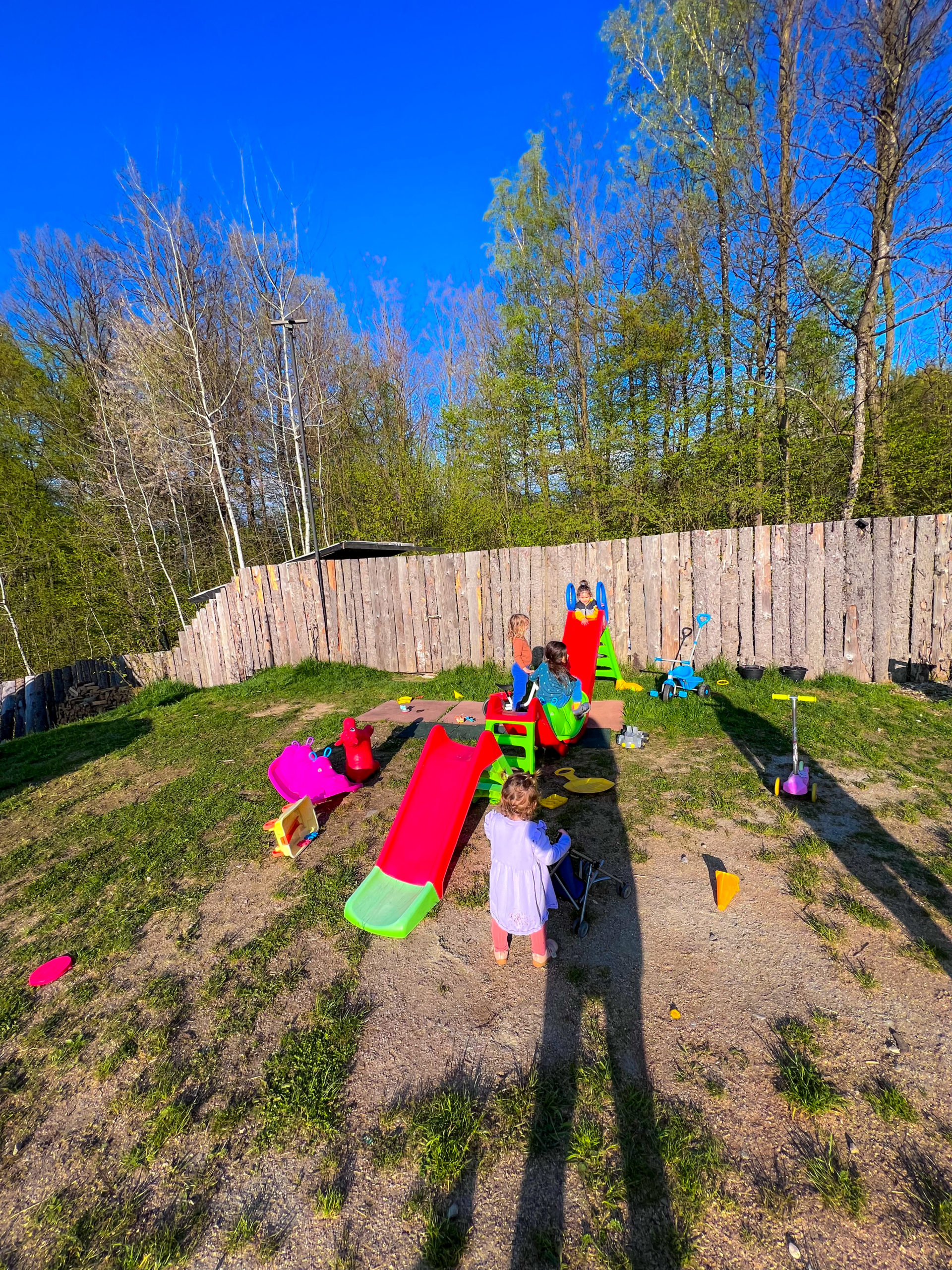 EA71508D-D6E0-4D54-8653-2536C3FCA5E2