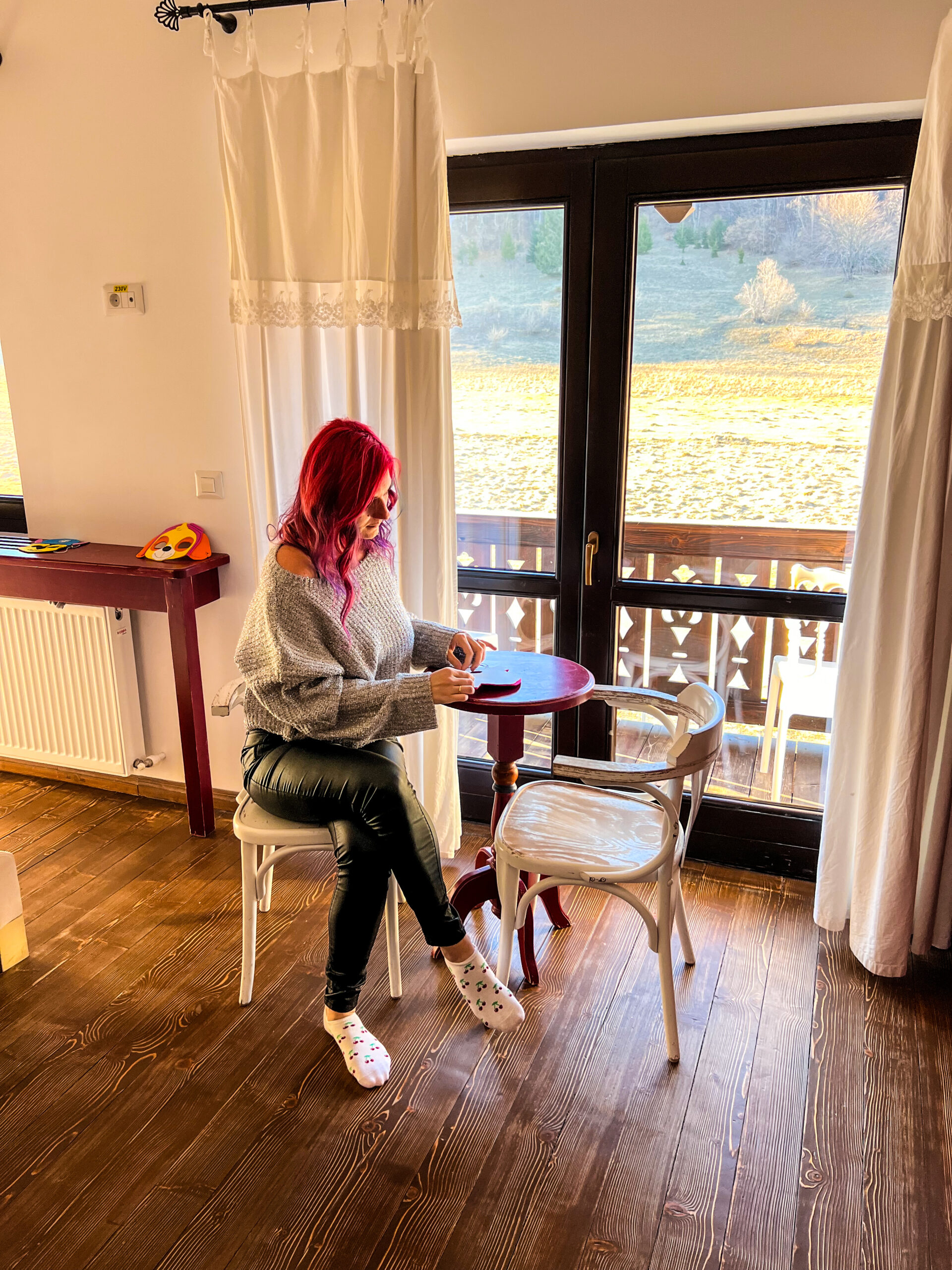 AB5B09BD-060A-4F51-9B0A-FE5A1636F6C8