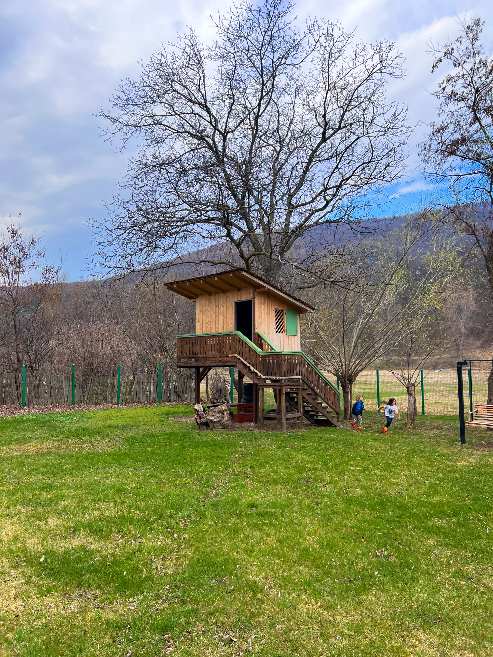 4EF0501E-FD58-4931-9DCB-533CEF76E707