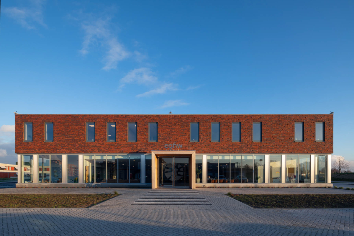 Mombarg Beton Kerkgebouw de Poort small 001