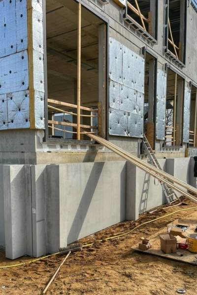 Mombarg Beton Nieuwe kantoor gevelelementen