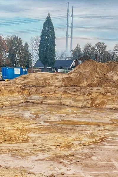Mombarg Beton nieuwbouw - kelder uitgegraven