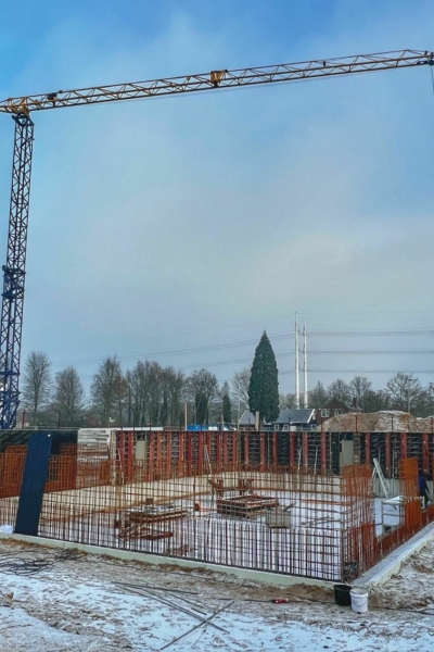 Mombarg Beton nieuwbouw - mallen kelderwand worden geplaatst