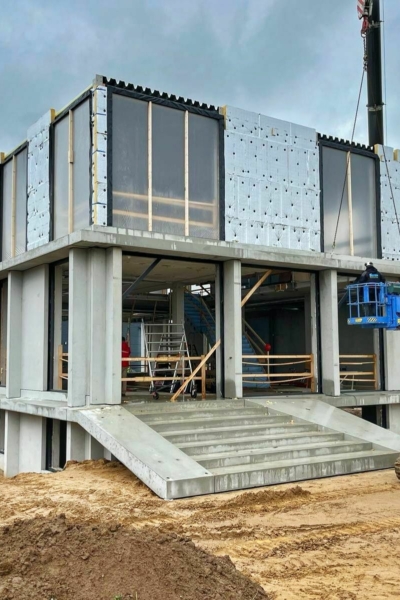 Mombarg Beton nieuwe kantoor mrt apr 03