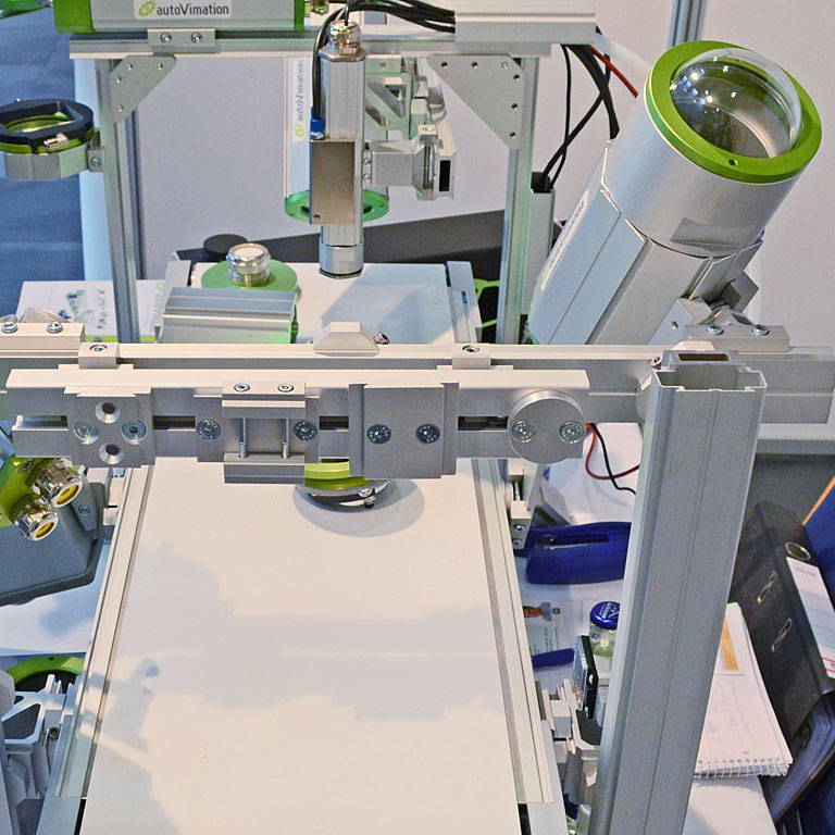 Quick-Set framing system for optical checks