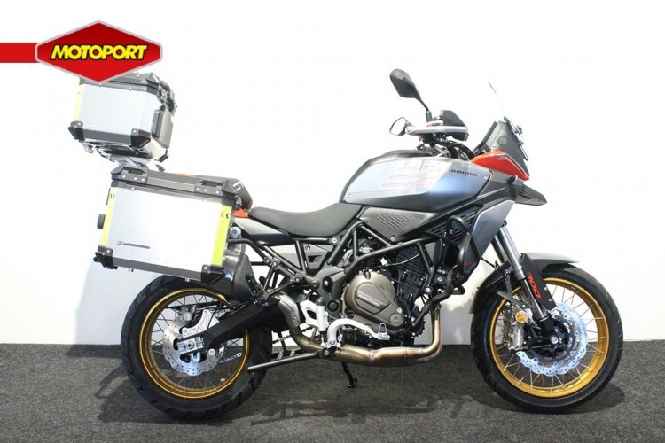 QJMOTOR SRT 700 SX TOURING