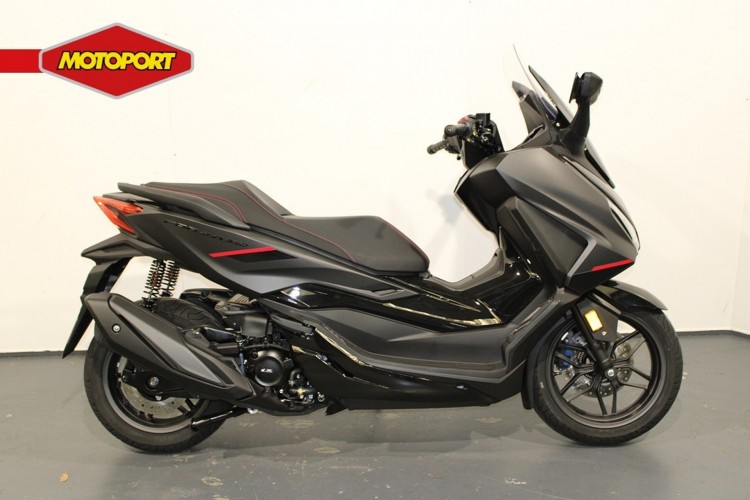 Honda Forza 350 Special edition