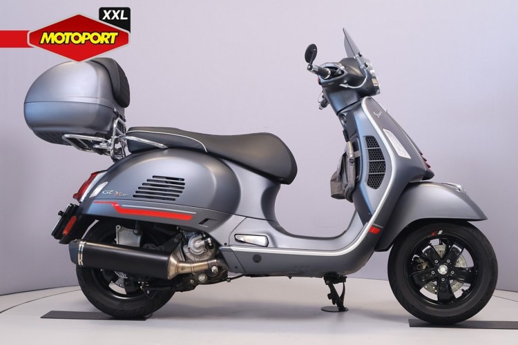 Vespa GTS 300 SUPER