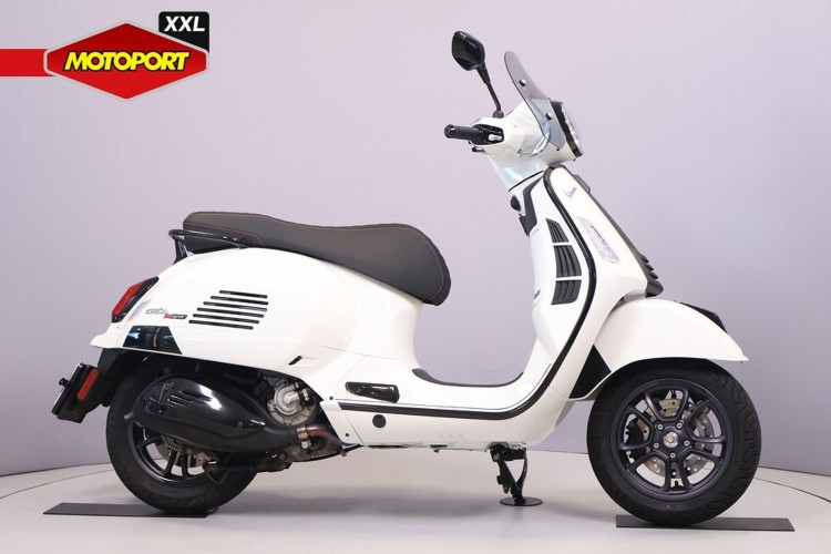 Vespa GTS 300 SUPER