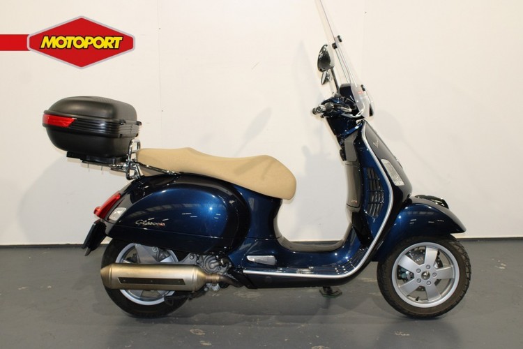 Vespa GTS 300