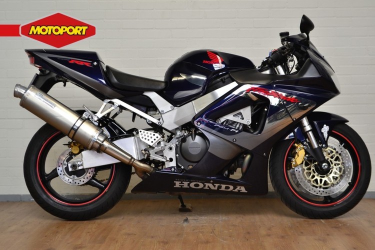 Honda CBR 900 RR