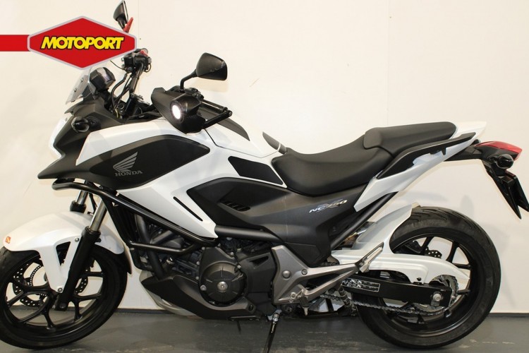 Honda NC 750 X DCT