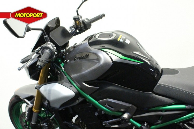 Kawasaki Z 900 SE | MotoPort