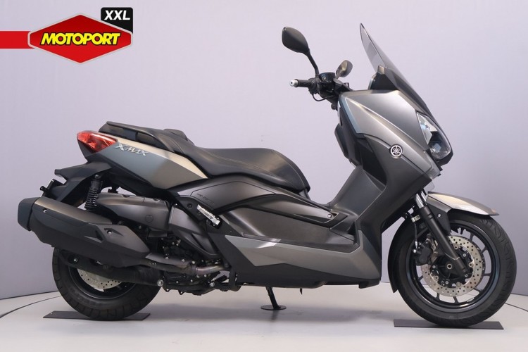 Yamaha X-MAX 400