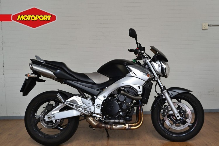 Suzuki GSR 600