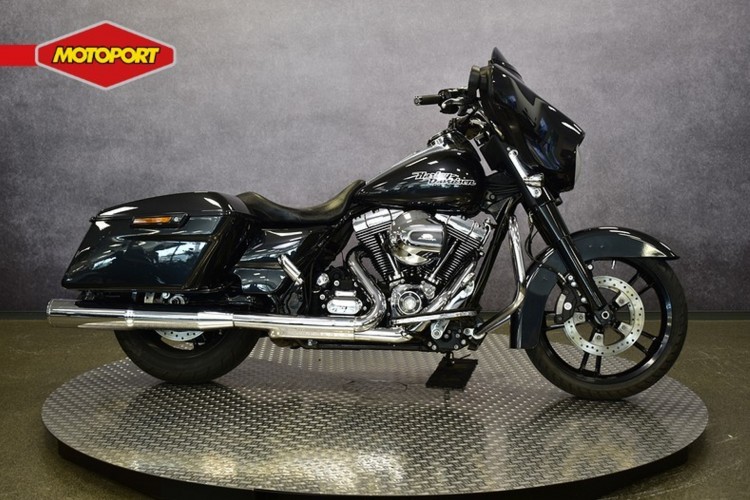 Harley-Davidson STREET GLIDE