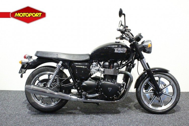 Triumph BONNEVILLE T100