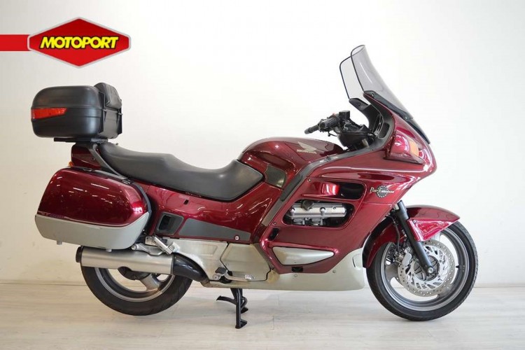 Foto van Honda ST 1100 PAN EUROPEAN