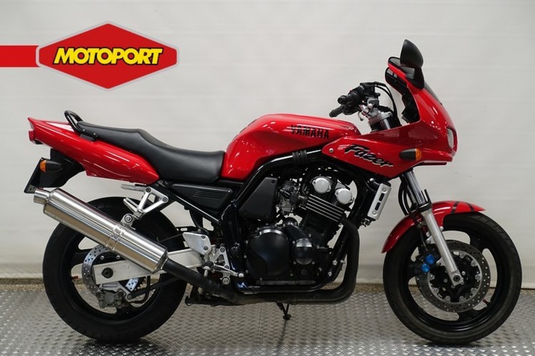 Foto van Yamaha FZS 600