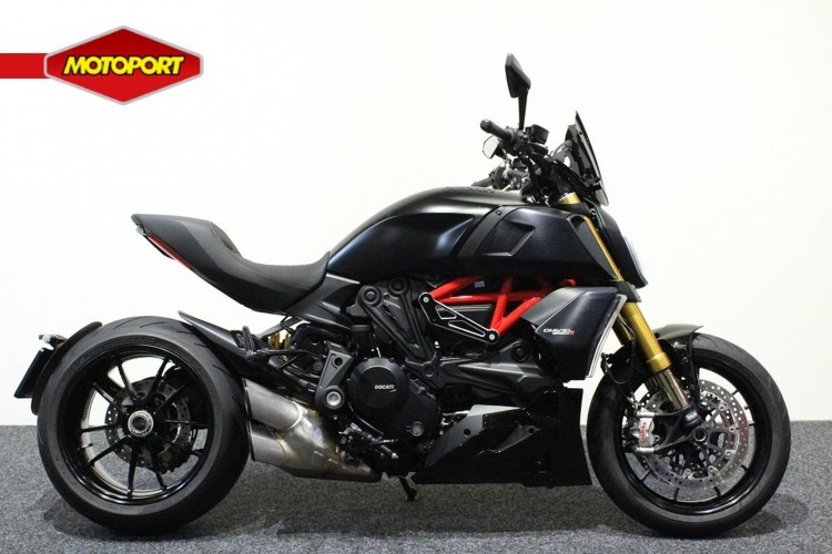 Foto van Ducati DIAVAL 1260 S