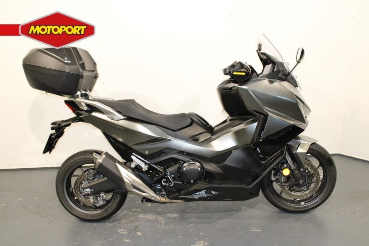 Foto van Honda NSS 750 Forza