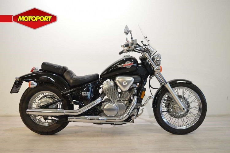 Foto van Honda VT 600 C SHADOW